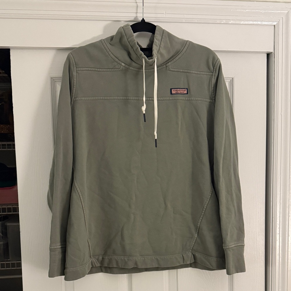 Vineyard Vines Women’s Large Sweatshirt